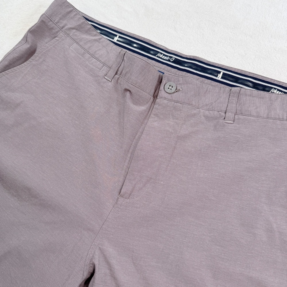 Johnnie-O Mens Performance Shorts Mauve‎ Purple Micro Stripe Size 40 Stretch